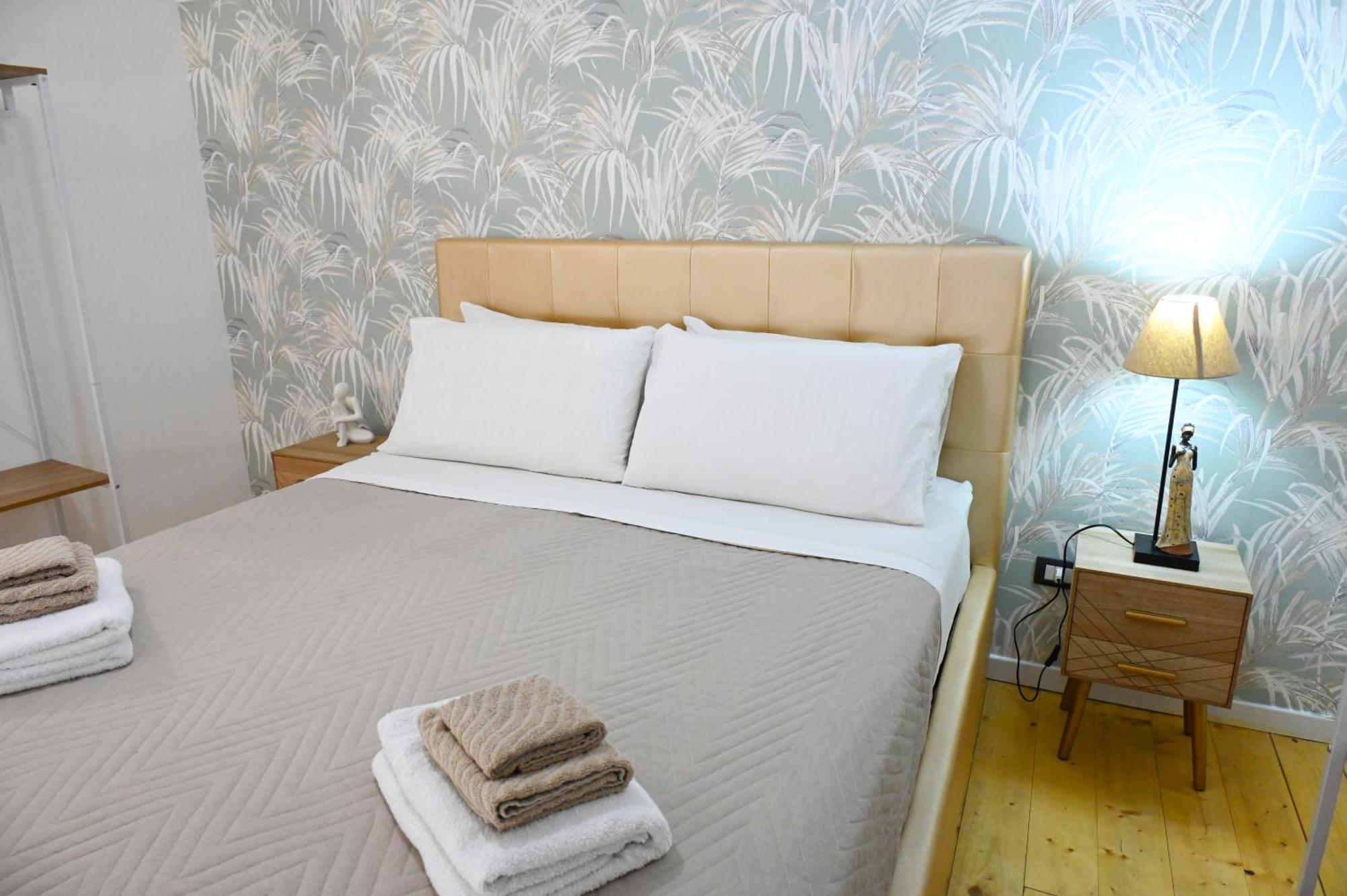 Victry'S Houses Chiaia Naples Luaran gambar