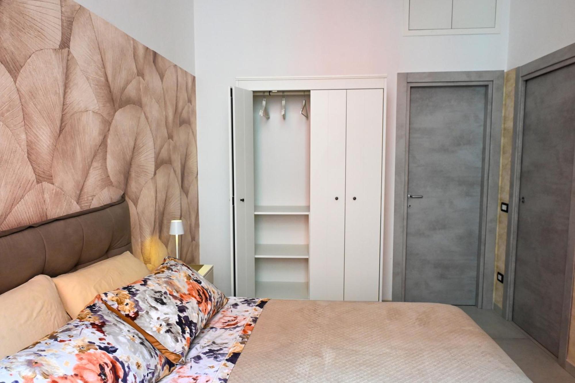 Victry'S Houses Chiaia Naples Luaran gambar